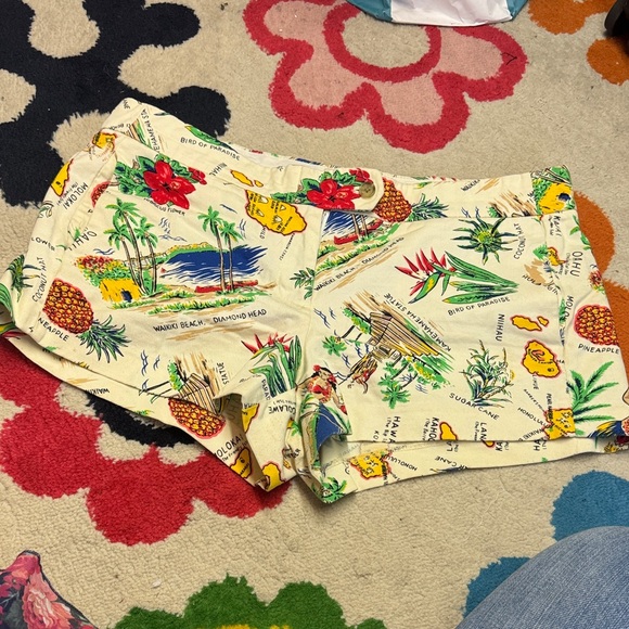 J. Crew Pants - Women’s JCrew Tropical Hawaii Print Shorts - Cream